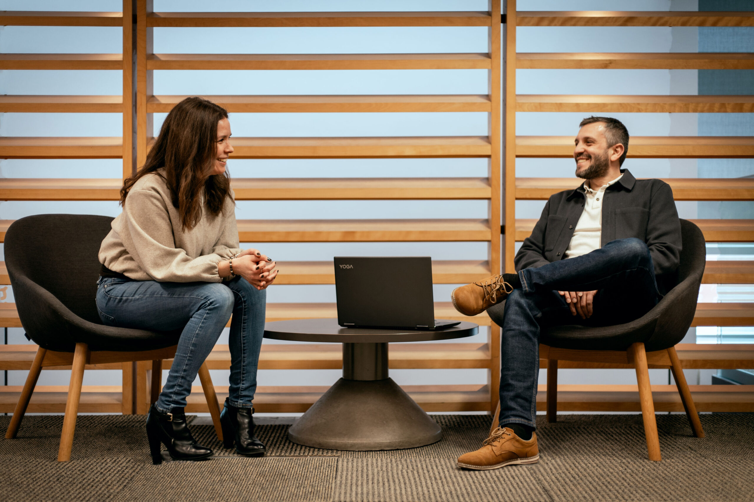 Photo des deux cofondateurs de Cocoon, experts en coparentalité